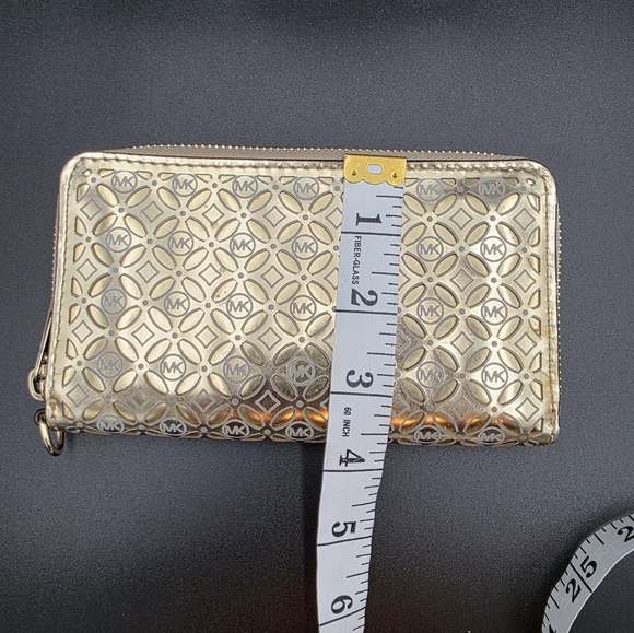 Michael Kors Metallic Gold Lacy Flower Leather Wallet - Picture 7 of 10